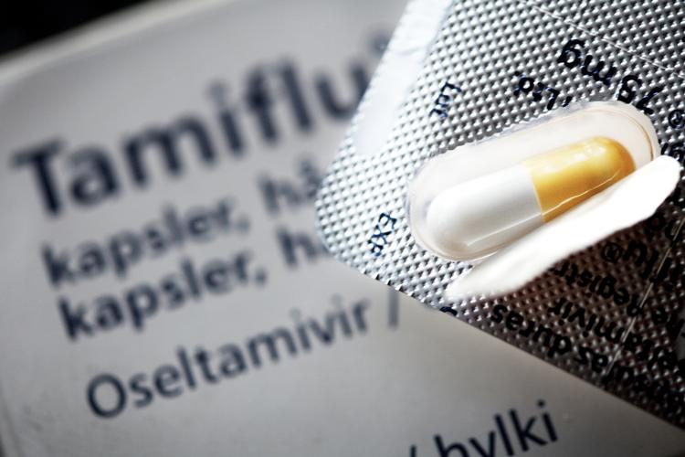 Snydemedicin. Det er dumt at købe influenzamedicin på internettet, for selv officielt udseende hjemmesider kan være fup. 