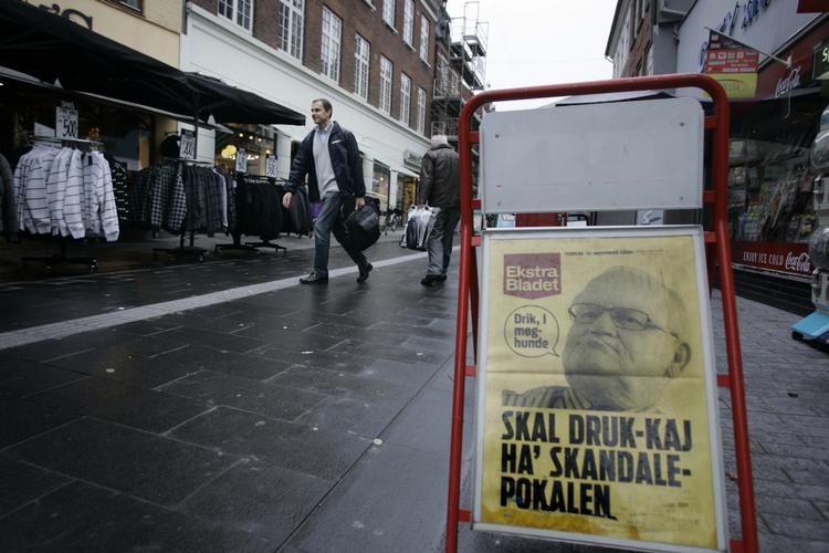 opdelt. Med få undtagelser stemmer vælgerne i de fattige udkantsområder i overvejende grad på Venstre eller Dansk Folkeparti, mens bybefolkningen hælder til den røde blok. 