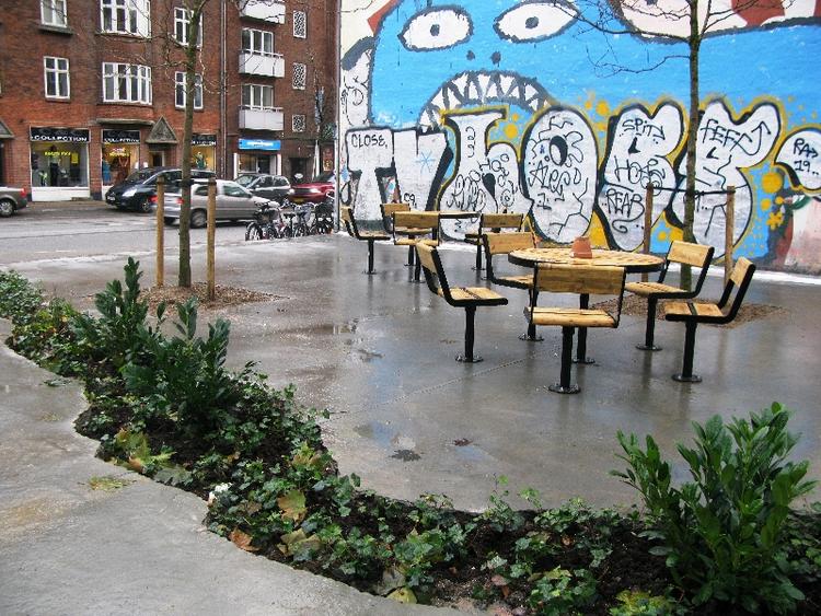Den første af i alt 14 lommeparker ligger ud til Jagtvej på Nørrebro. 