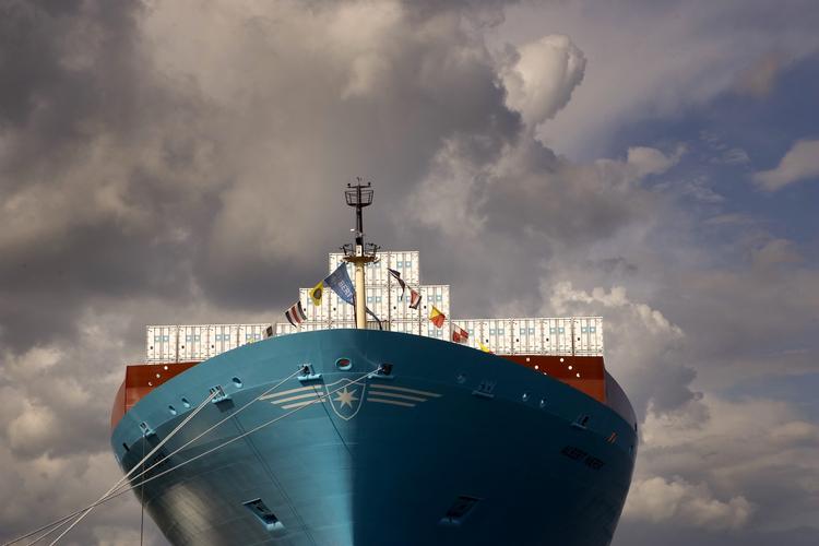 Vontainere. Mærsk producerer sine egne containere på en fabrik i Kina, som tidligere har været kritiseret voldsomt på grund af arbejdsmiljøet. 