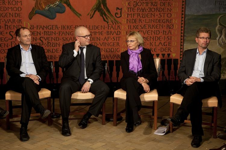 Taber. De Konservatives spidskandidat er nattens helt store taber, vurderer Kasper Møller Hansen. Dansk Folkeparti og de Radikale har søgt maksimal mulig indflydelse. 