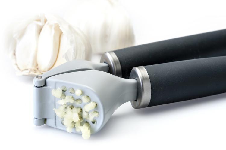 Hvidløgspresseren fra COOP Cookware får fire tjektegn i testen 