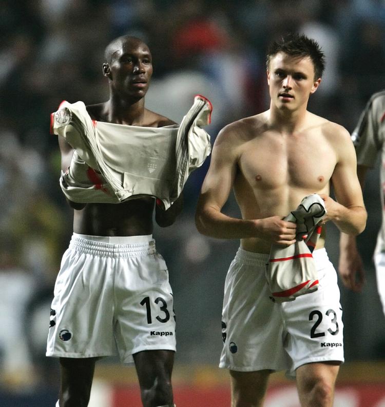 talentpleje. Der bliver fremover ikke råd til at investere i topspillere fra andre lande som for eksempel Atiba Hutchinson (tv) i FCK. Men eget udviklingsarbejde, som det William Kvist er udsprunget af, bliver et øget fokusområde. Arkivfoto. 