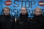 Protest. Ronnie Taarnberg, Tenna von Cappelen og Malene Lindberg er blandt de studerende, som ikke vil accepterer universitets planer for budgettet. 