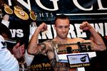 Selvtillid. Mikkel Kessler klarer indvejningen, hvor der selvfølgelig var plads til at vise sin styrke. 