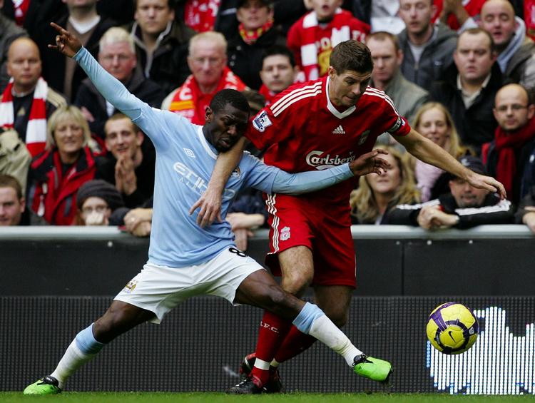 KRISE. Steven Gerard og resten af Liverpool-holdet kan spejde langt efter Premier League-trofæet. 