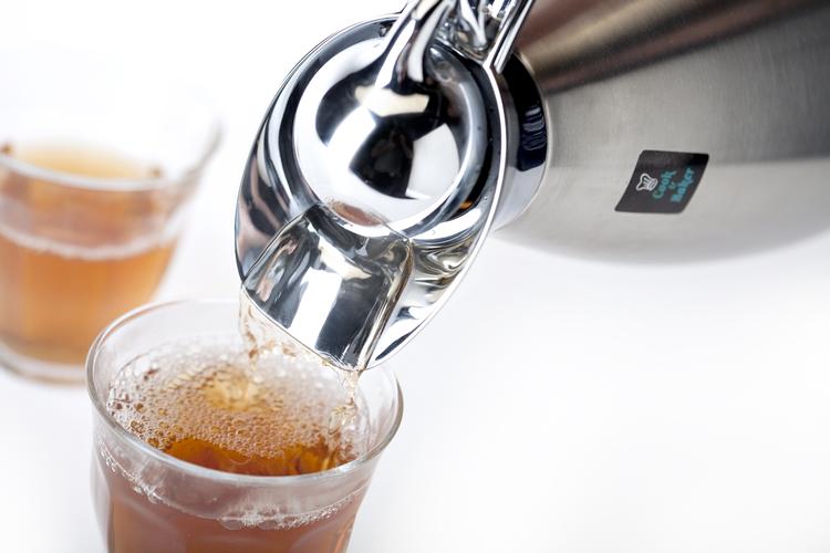 En af testens bedste kander er fra Cook n' Baker og holder te - eller kaffe - varmt i timevis. 