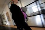 Langtidsinvestering. At investere i det her produkt svarer til at købe en byggegrund på Mars. Det kan give pote på et tidspunkt, men det er meget langt ude, lyder kritikken fra chefen på stamcellesektionen på Rigshospitalet, Ebbe Dickmeiss. (Arkivfoto) 