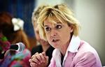 Skriv. Hvad mener du om den nye minister? 