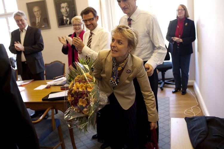 Debutant. »Siden i nat« svarede Lykke Friis, da hun blev spurgt om, hvor længe hun havde været medlem af Venstre. 