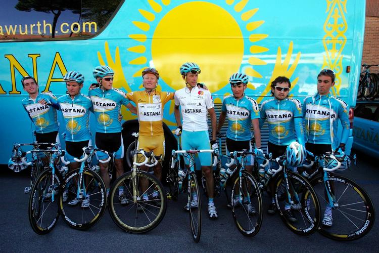 UDELUKKET. Det kasakhiske hold Astana er i fare for at få inddraget sin ProTour-licens. 