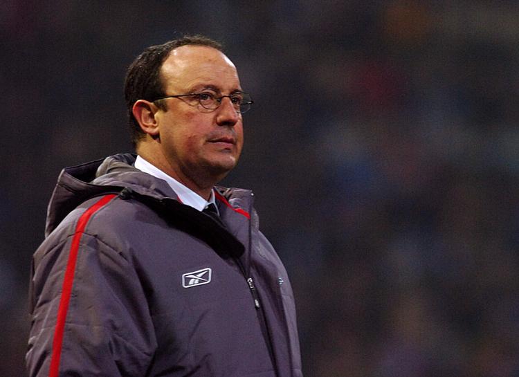 SIKKER. Liverpools træner Rafael Benitez behøver ikke frygte for sit job, selvom hans mandskab i går røg ud af Champions League. 