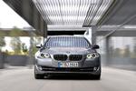 Her kommer en BMW. Men hvilken model? Det er den nye 5-serie. Den er svær at skelne fra de øvrige familiemedlemmer. 
