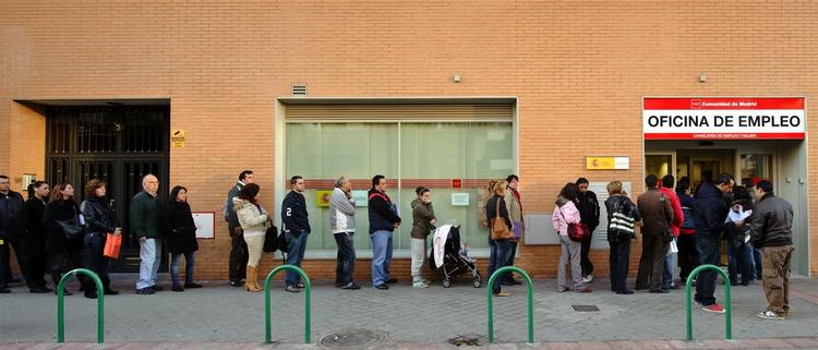 Antallet af ledige vokser i Europa. I Spanien står det værst til, og ifølge en EU-rapport har krisen endnu ikke toppet. 