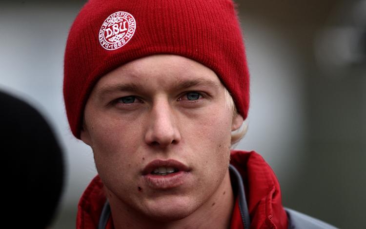 Ombejlet. Simon Kjær er ifølge engelsk avis på vej til Manchester United. 