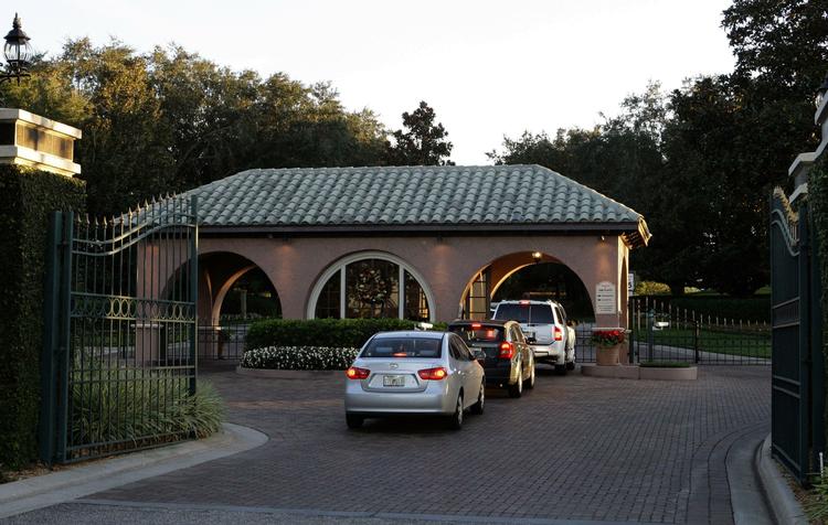 Rigmandskvarter. Indkørslen til det lukkede område ved byen Windermere i Florida, hvor Tiger Woods har sin bolig. 