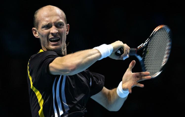 VIDERE. Russeren Nikolay Davydenko slog svenske Robin Söderling og er nu i semifinalen ved ATP-tourens sæsonfinale i London. 
