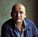 Irland. Roddy Doyle er frem for alt kendt for sin gennembrudsroman (og film) 'The Commitments' fra 1987. 