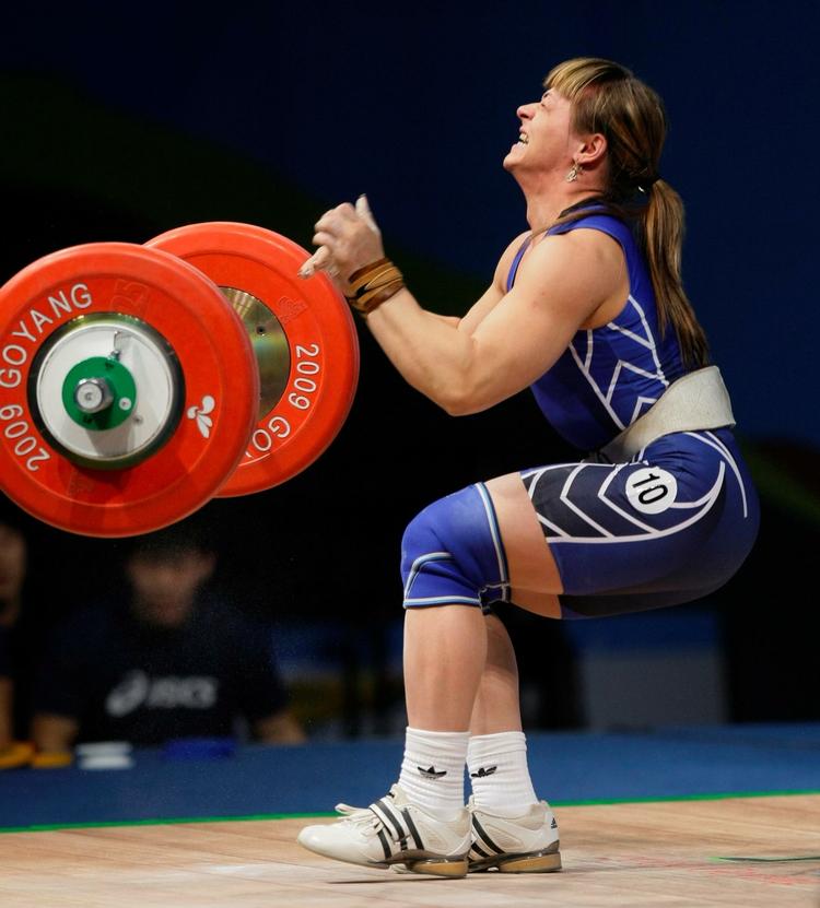 Rekord. Svetlana Podobedova forbedrede verdensrekorden i træk og stød. Samlet bedste notering er nu 292 kg. 