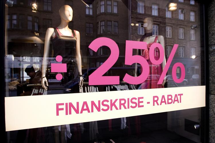 Rabat. Finanskrisen har gjort ondt på dansk økonomi. Nogle har på kreativ vis forsøgt at lokke kunder til at tage pungen frem alligevel. Arkivfoto. 
