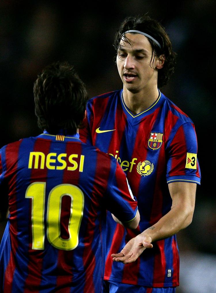 helten. Zlatan Ibrahimovic (th) behøvede kun få minutter på banen, før han afgjorde den store klassiske kamp mellem Barcelona og Real Madrid. 