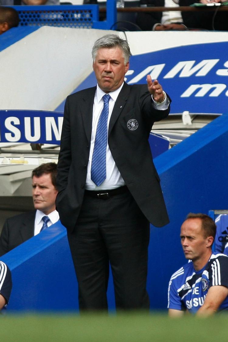favoritsanger. Carlo Ancelotti ser frem til opgøret mellem Chelsea og Watford i FA Cuppen. Arkivfoto. 