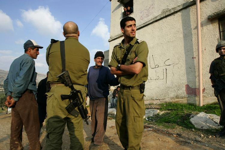 Tuskhandel. Israelerne forhandler stadig med Hamas om frigivelsen af 980 palæstinensiske fanger mod den israelske soldat Gilad Shalit. 