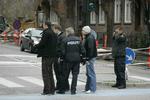 Skud. Politiet har afspærret flere gader på Frederiksberg efter skyderiet, hvor en person blev ramt. 