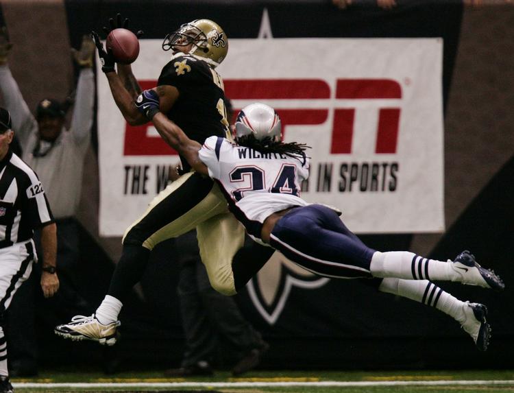 grebet. New Orleans Saints' Robert Meachem griber en pasning og forvalter den til et touchdown mod New England Patriots. 