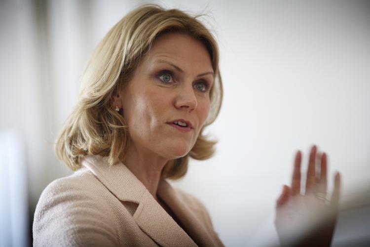 Mod. »Vi har mod til at sige, at cigaretter skal være dyrere. Og hvad var regeringens svar: ’Nej tak’«, siger Heller Thorning-Schmidt. (Arkivfoto) 
