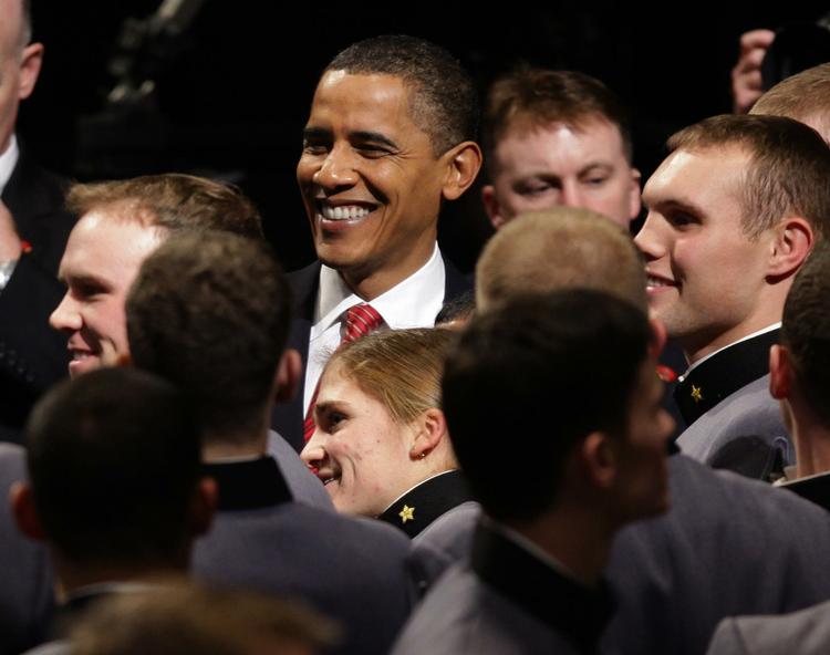 Exit. Den amerikanske præsident Barack Obama vil begynde tilbagetrækningen af soldater i 2011. 