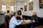 Indretningen af Café Shirak er for anonym, hvorimod maden er anderledes autentisk. Foto: Finn Frandsen 