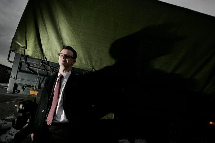 Overrasket. Mikkel Vedby Rasmussen er overrasket over, at den amerikanske præsident vil begynde tilbagetrækningen i 2011, men tror, at det hænger sammen med dårlige meningsmålinger. 
