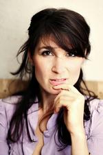 40år. Charlotte Munck har et talent, der spænder over mange genrer, men for det store publikum er hun mest kendt fra rollen som Anna Pihl fra TV 2's politiserie. 