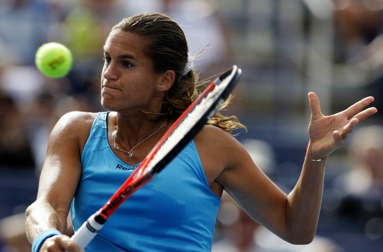 karrierestop. Amélie Mauresmo fra Frankrig ønsker ikke længere at deltage i tennis på topplan. Arkivfoto. 