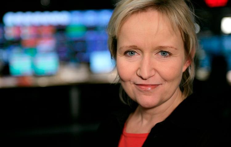 Profil. Tine Gøtzsche har arbejdet på DR siden 1996 som reporter og vært. Hun er i dag en af de to faste værter på DR 2 Udland. Foto: Bjarne Bergius Hermansen. 