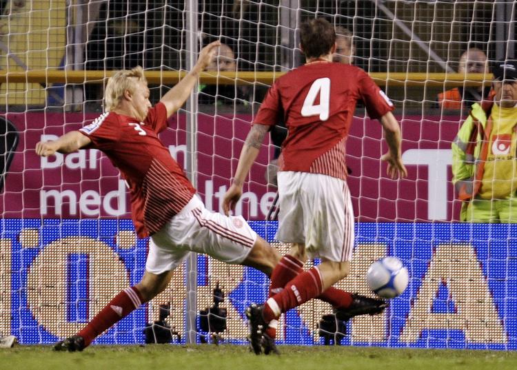 Duo. Simon Kjær og Daniel Agger er Danmarks to største aktiver, mener sydafrikansk avis. 