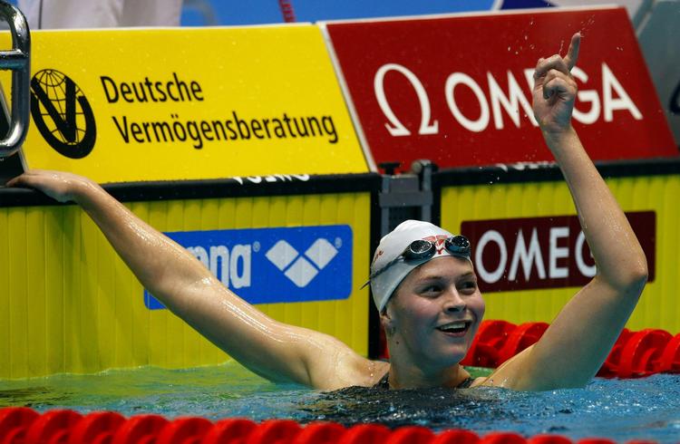 verdensmester. Lotte Friis jubler efter guldløbet på 800 meter ved World Cup i Berlin 14. november i år. Arkivfoto. 