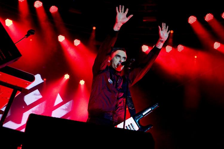 Først da Nephew kommer på, jubler de fremmødte til åbningen af Hopenhagen Live på Rådhuspladsen. 