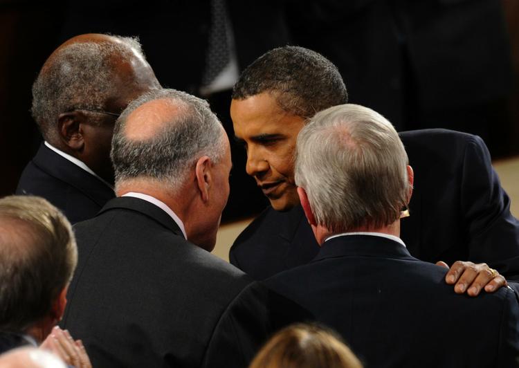 Promovering. I september holdt Barack Obama en stor tale om sundhedsreformen. Her fik han mulighed for at veksle et par ord med nogle af senatorerne, der afgør reformens fremtid. 