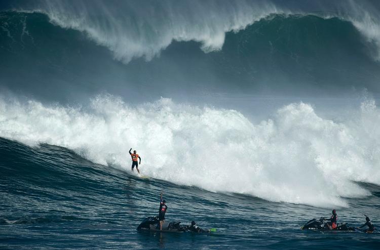 Triumf. Greg Long vandt esktremsurfernes showdown på Hawaii. 