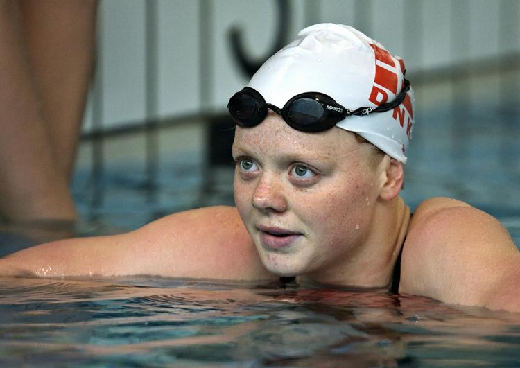 rekord. Med 57,95 sek. forbedrede Pernille Larsen sin egen danske rekord med nøjagtig et halvt sekund, da hun svømmede sig i EM-semifinalen. Arkivfoto. 