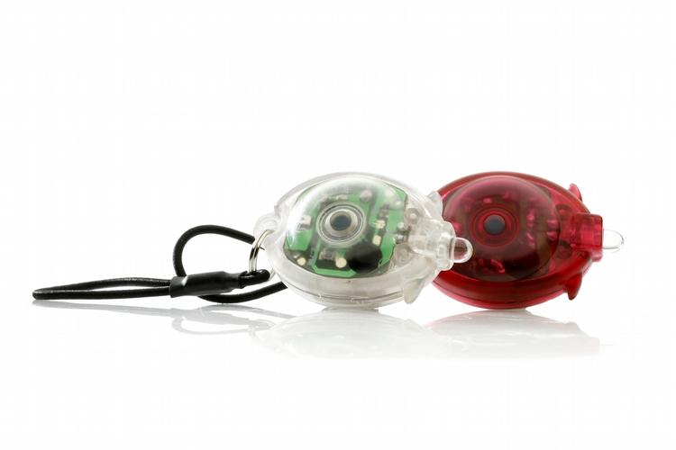 Trafiksikkerhed. Ifølge Dansk Cyklist Forbund er diodelygter som disse ikke andet end julepynt, der hænger og dingler på cyklen. 