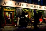 Café Sari har  indtaget lokalerne, hvor tidligere  Domhuskælderen lå. Centralt på  Nytorv midt på Strøget. Foto:  Martin Lehmann 