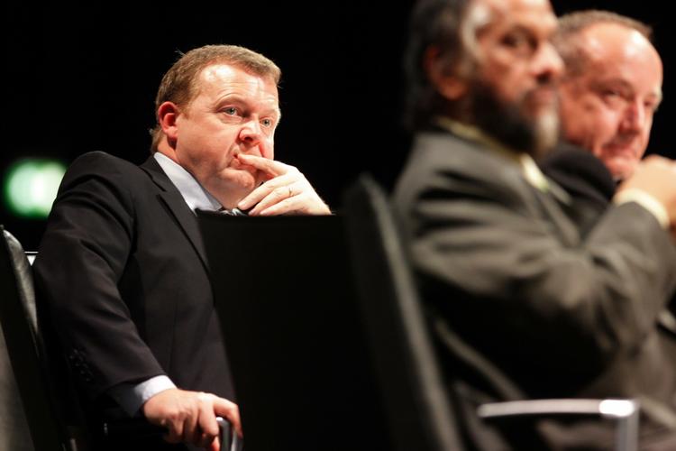 Tibet. Statsminister Lars Løkke Rasmussen har allerede mødt Dalai Lama én gang og har derfor ikke behov for at møde ham igen. Det sagde han på et pressemøde i Bruxelles i dag. 