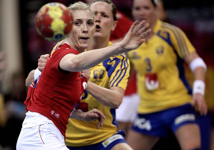Profil Louise Mortensen var Danmarks bedste spiller i VM-kampen mod Sverige, men hendes gode indsats var ikke nok. Danmark tabte 27-23. 