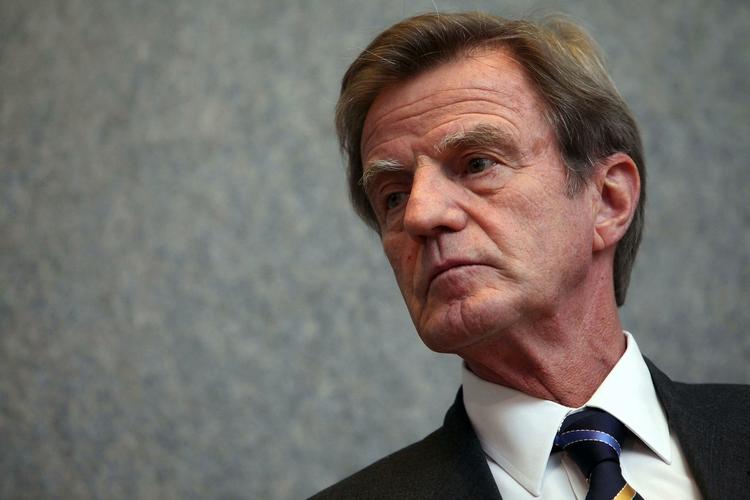 Globalt. Frankrigs udenrigsminister Bernard Kouchner lancerede mandag et forslag om at der fremover lægges en såkaldt tobinskat på alle finansielle transaktioner. 