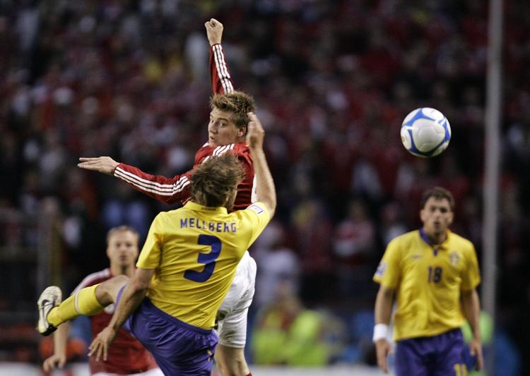 FÆRDIG. Der bliver ikke flere mål fra Niklas Bendtners fødder i 2009. Hans skade i lysken er brudt op igen. 