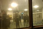 Politiet er klar i stationsbygningen i Padborg. 