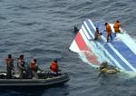 Styrt. 216 passagerer og 12 besætningsmedlemmer omkom, da Air France-flyet styrtede i havet 1.200 km fra Brasiliens kyst. 